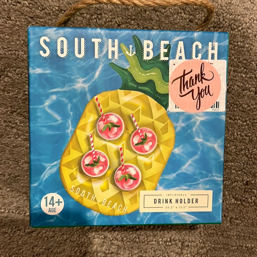 South beach pool cup holder pineapple 🍍 float NIB